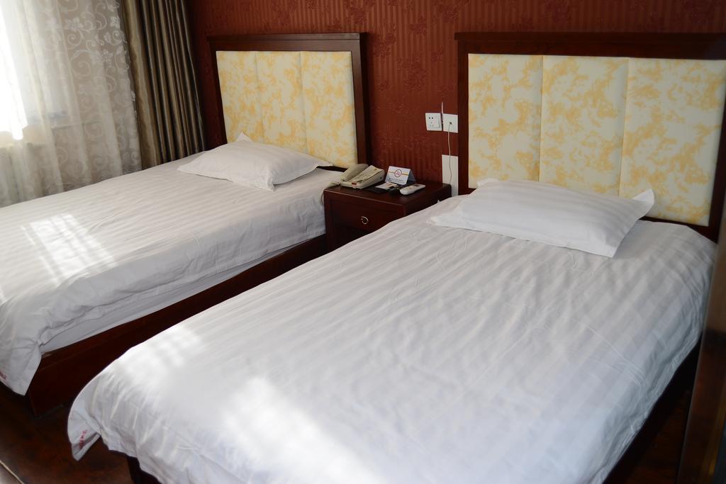 Super 8 Beijing Daxing Huangcun Hotell Exteriör bild