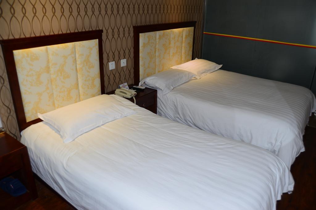Super 8 Beijing Daxing Huangcun Hotell Exteriör bild